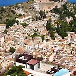 伊尔皮克罗贾迪诺gh***高级酒店 3* 陶尔米纳